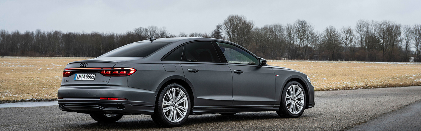 Audi A8 vue de derrière