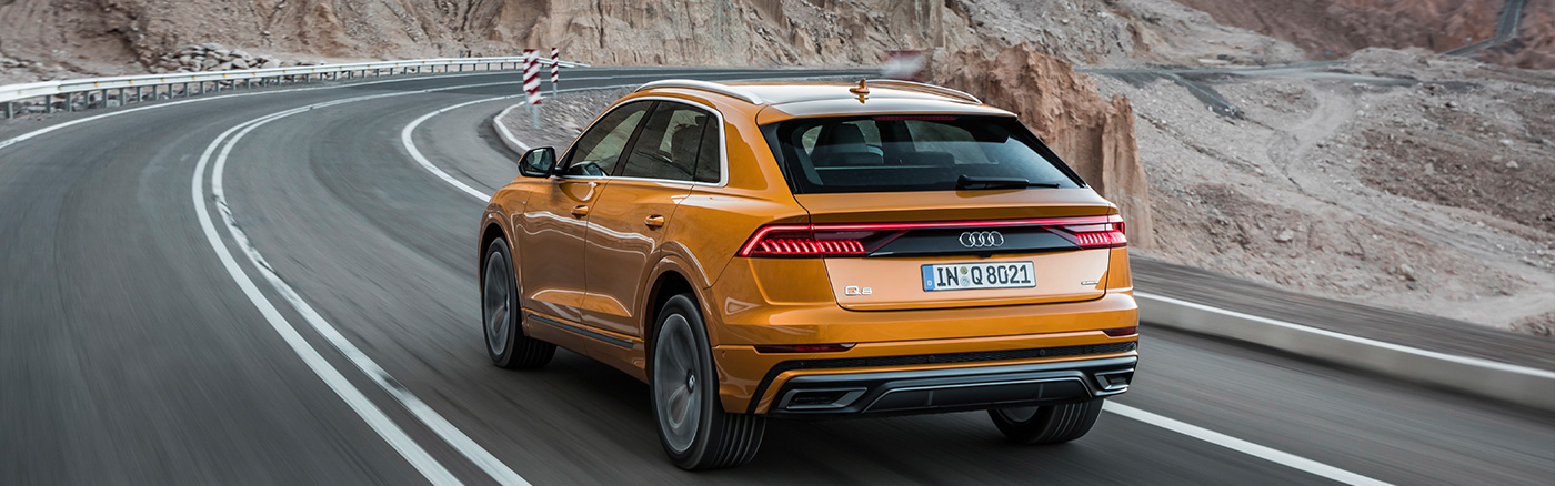 Audi Q8 en marche vue arrière