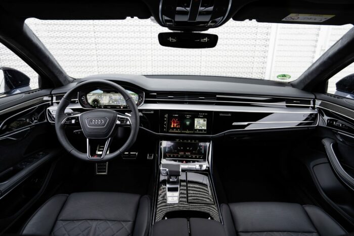 Intérieur cockpit audi A8