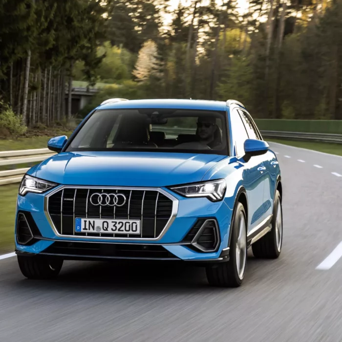 Audi Q3_de_face sur route